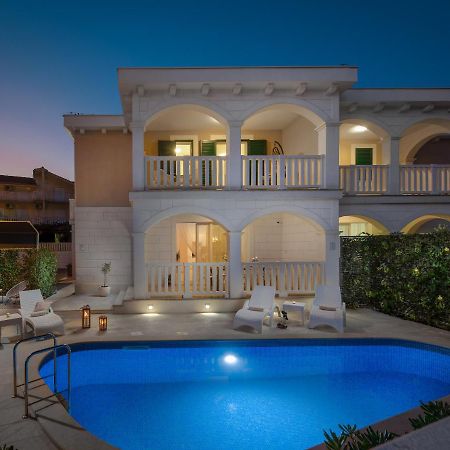 Villa Authentica With Heated Pool Grebaštica Extérieur photo